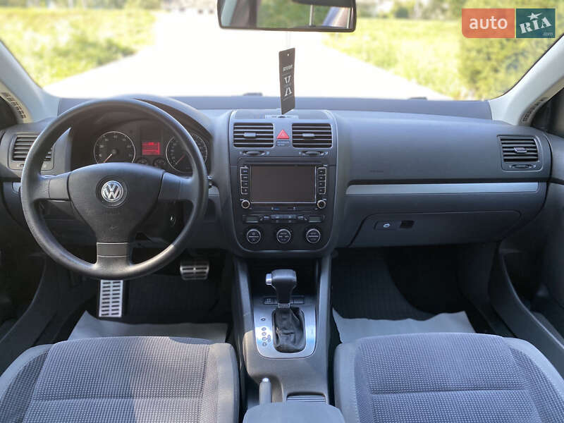 Седан Volkswagen Jetta 2007 в Староконстантинове