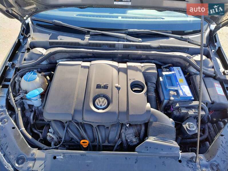 Седан Volkswagen Jetta 2012 в Киеве фото 22 Седан Volkswagen Jetta 2012 в Киеве