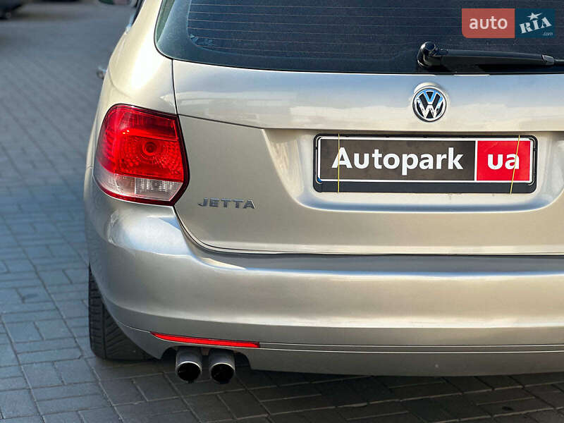 Универсал Volkswagen Jetta 2013 в Одессе