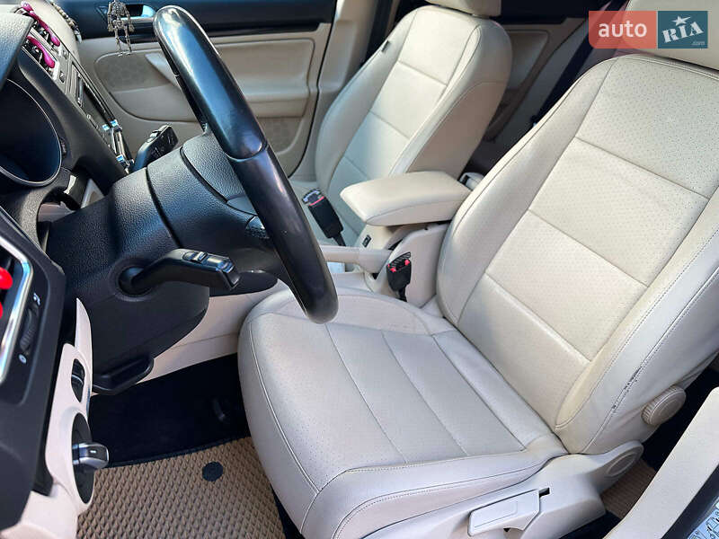 Универсал Volkswagen Jetta 2013 в Одессе