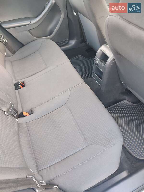 Седан Volkswagen Jetta 2014 в Полтаве