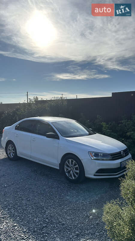 Седан Volkswagen Jetta 2014 в 