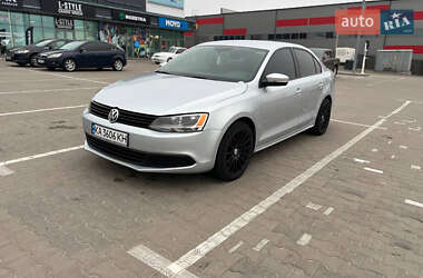 Седан Volkswagen Jetta 2014 в 