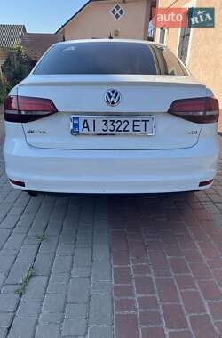 Седан Volkswagen Jetta 2016 в 