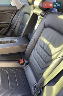 Седан Volkswagen Jetta 2018 в 