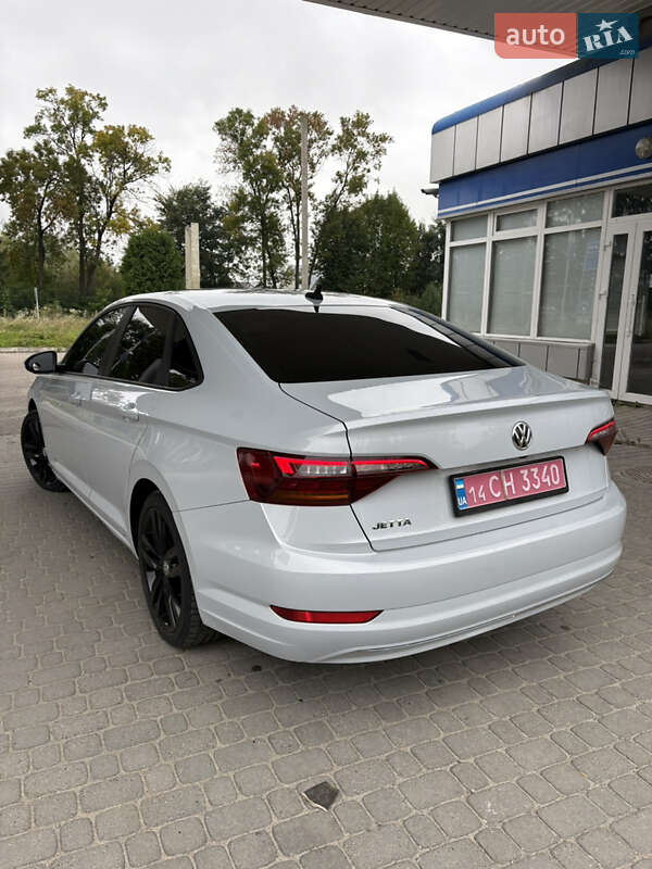 Седан Volkswagen Jetta 2019 в Самборі