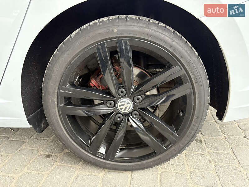 Седан Volkswagen Jetta 2019 в Самборі