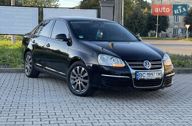 Седан Volkswagen Jetta 2008 в 