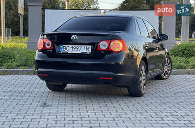 Седан Volkswagen Jetta 2008 в 
