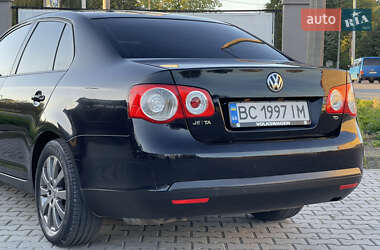 Седан Volkswagen Jetta 2008 в 