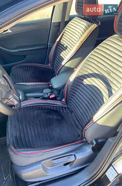 Седан Volkswagen Jetta 2014 в 
