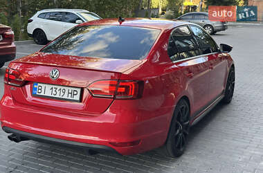Седан Volkswagen Jetta 2013 в 