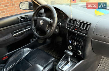 Седан Volkswagen Jetta 2000 в 