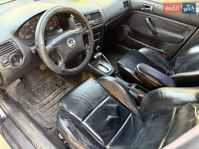 Седан Volkswagen Jetta 2000 в Львове