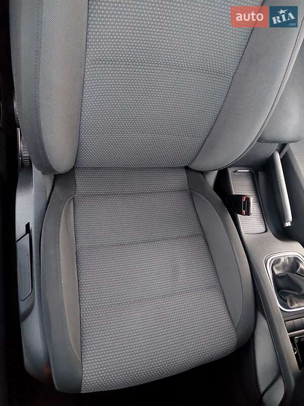 Седан Volkswagen Jetta 2009 в Новоукраинке