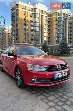 Седан Volkswagen Jetta 2015 в 