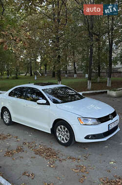 Седан Volkswagen Jetta 2014 в Кицмани