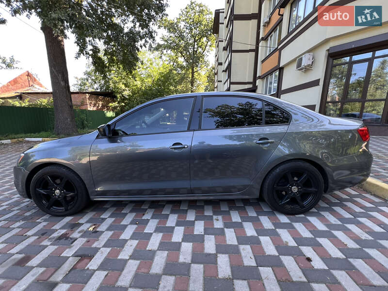 Седан Volkswagen Jetta 2014 в Киеве