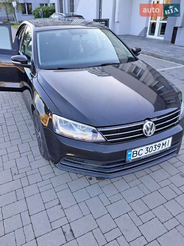 Седан Volkswagen Jetta 2015 в Мурованом фото 39 Седан Volkswagen Jetta 2015 в Мурованом