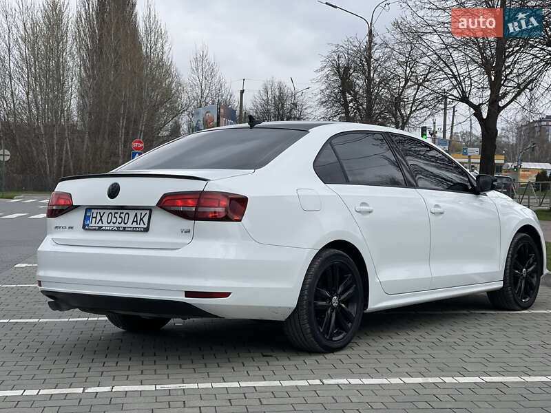 Седан Volkswagen Jetta 2017 в Хмельницькому
