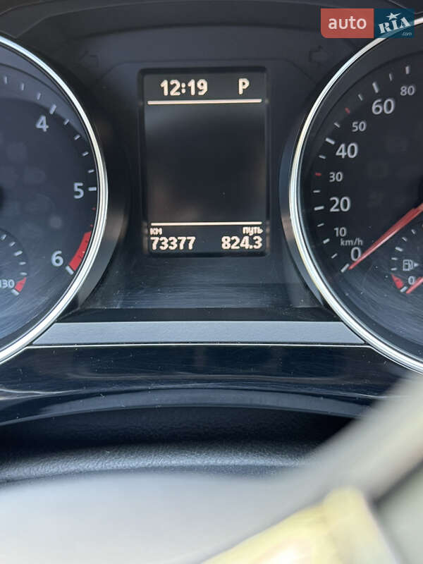 Седан Volkswagen Jetta 2016 в Харькове