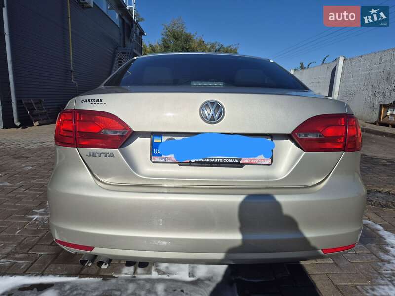 Седан Volkswagen Jetta 2014 в Черкассах