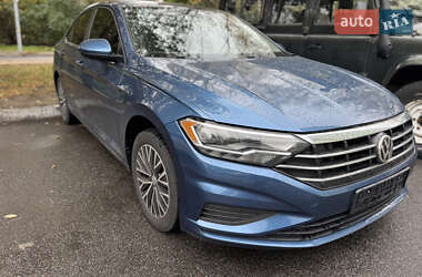 Седан Volkswagen Jetta 2019 в Киеве