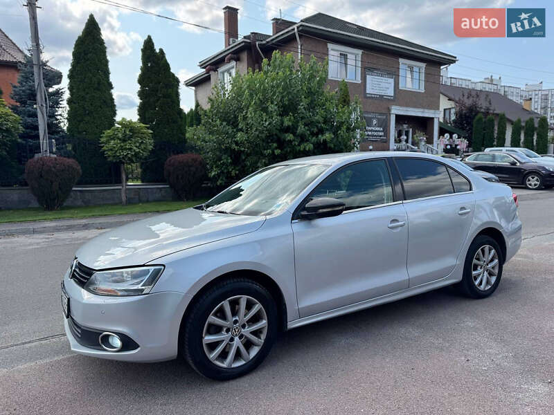 Volkswagen Jetta 2012