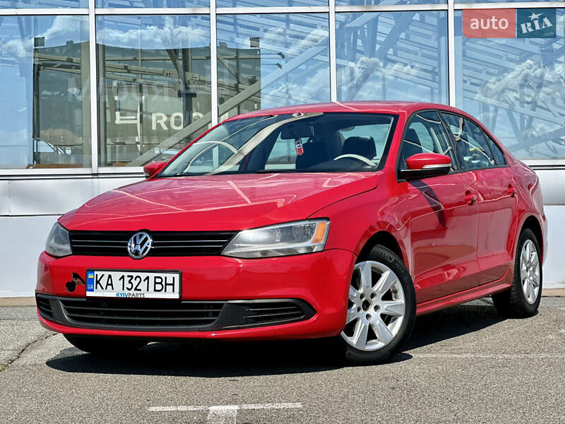 Седан Volkswagen Jetta 2014 в Киеве фото 61 Седан Volkswagen Jetta 2014 в Киеве