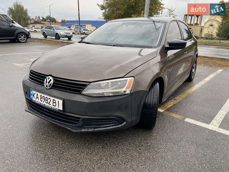 Седан Volkswagen Jetta 2014 в Киеве