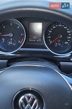Седан Volkswagen Jetta 2016 в 