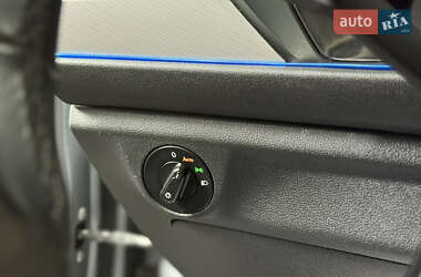 Седан Volkswagen Jetta 2019 в 