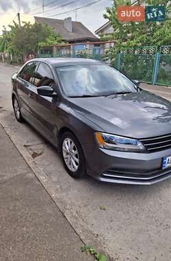 Седан Volkswagen Jetta 2015 в 