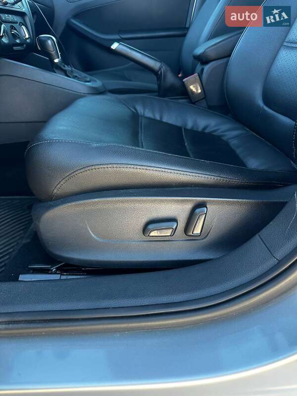 Седан Volkswagen Jetta 2013 в Самборе