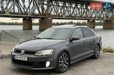Седан Volkswagen Jetta 2012 в Днепре