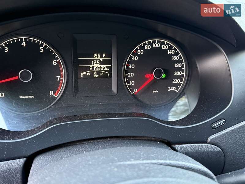 Седан Volkswagen Jetta 2013 в Запорожье