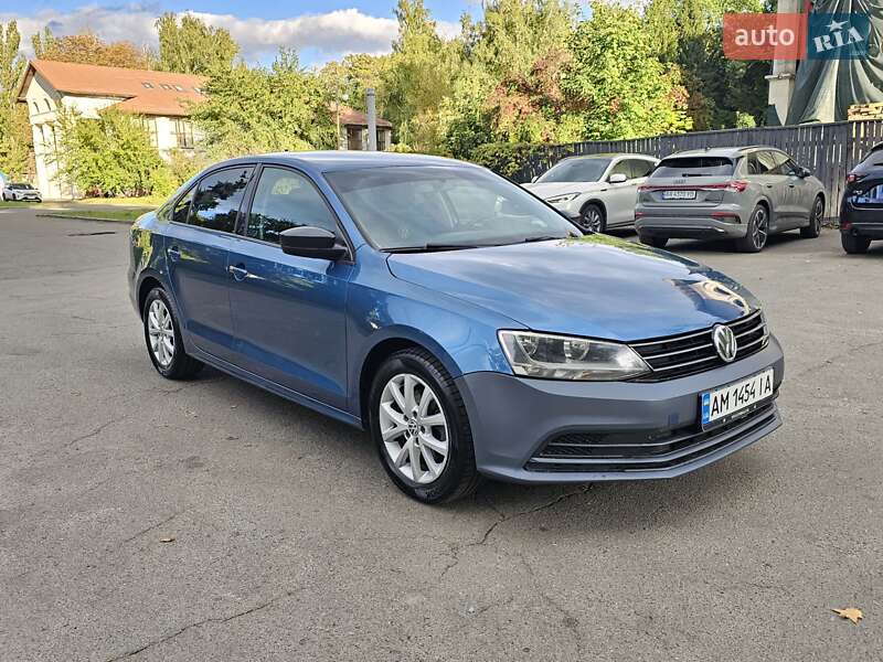 Седан Volkswagen Jetta 2014 в Киеве