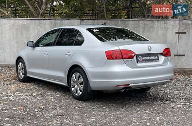 Седан Volkswagen Jetta 2014 в 