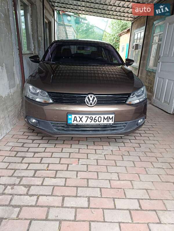 Седан Volkswagen Jetta 2012 в Харькове