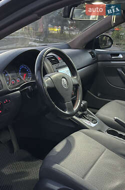 Седан Volkswagen Jetta 2006 в 