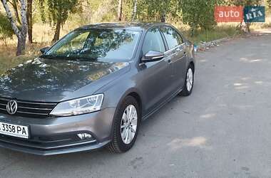 Седан Volkswagen Jetta 2016 в Києві
