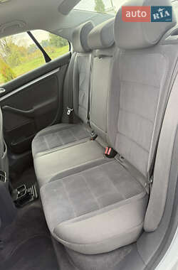 Седан Volkswagen Jetta 2006 в 