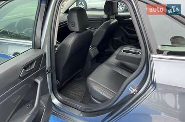 Седан Volkswagen Jetta 2019 в 