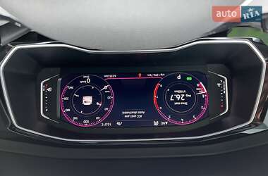 Седан Volkswagen Jetta 2019 в 