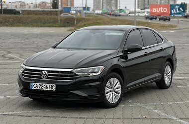 Седан Volkswagen Jetta 2018 в Киеве