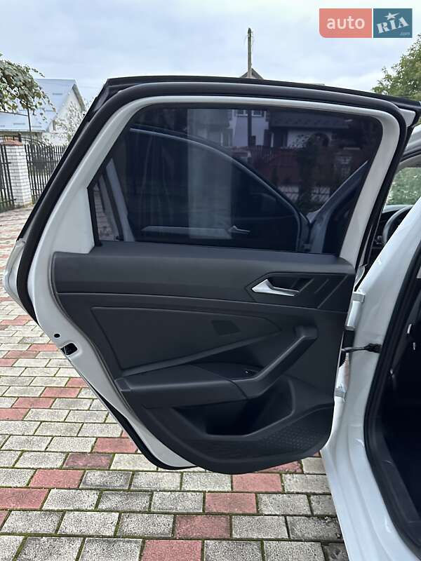 Седан Volkswagen Jetta 2019 в Івано-Франківську