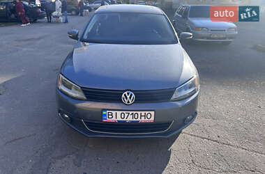 Седан Volkswagen Jetta 2012 в Полтаві