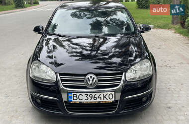 Седан Volkswagen Jetta 2009 в 