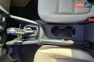 Седан Volkswagen Jetta 2016 в 