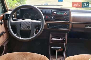 Седан Volkswagen Jetta 1987 в 